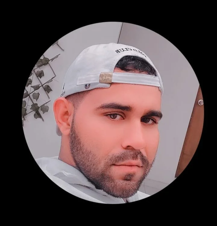 rikivan1234's Offline XXX Chat