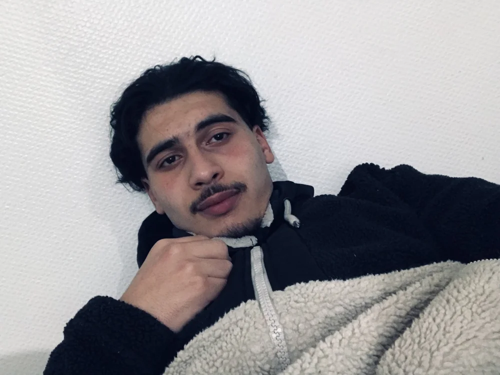 Mahboul0178's Offline Chat Room