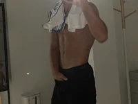 Axeeeeeeeeeeeel's webcam live show