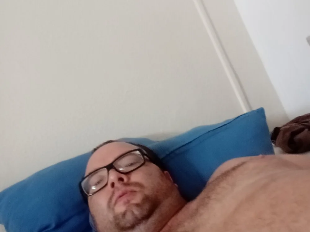 Mickael19's Offline XXX Chat