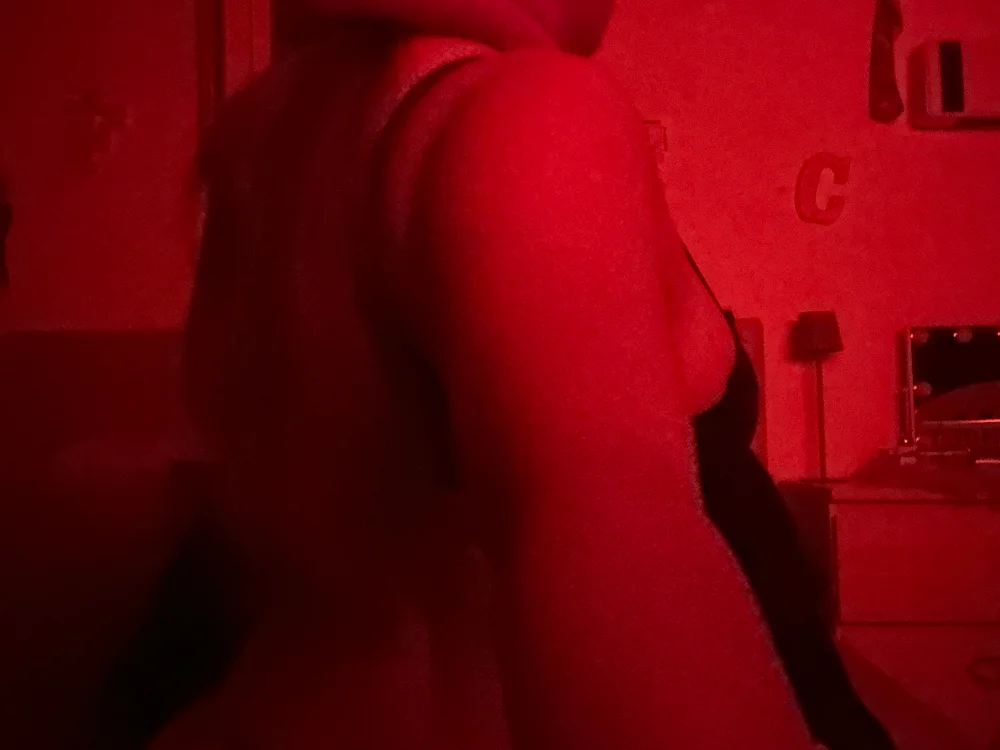 แชท XXX ออฟไลน์ของ Masked_secrets69