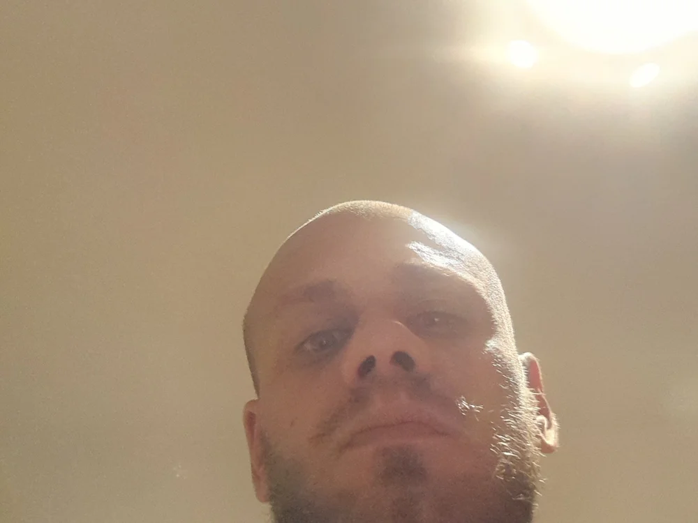 ale-como's Offline Chat Room
