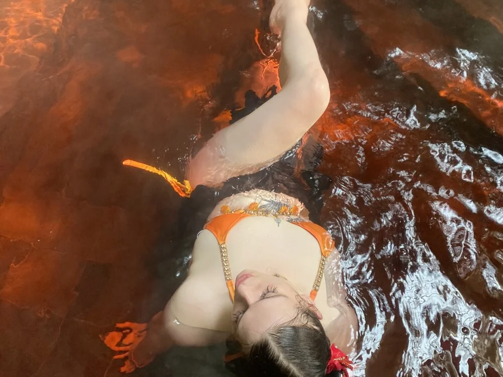 Dona_Mafia Adlı Modelin Çevrimdışı XXX Sohbeti