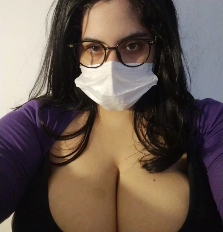 Marcierbethy's Offline Chat Room