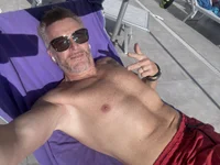 Axl_hot's webcam live show