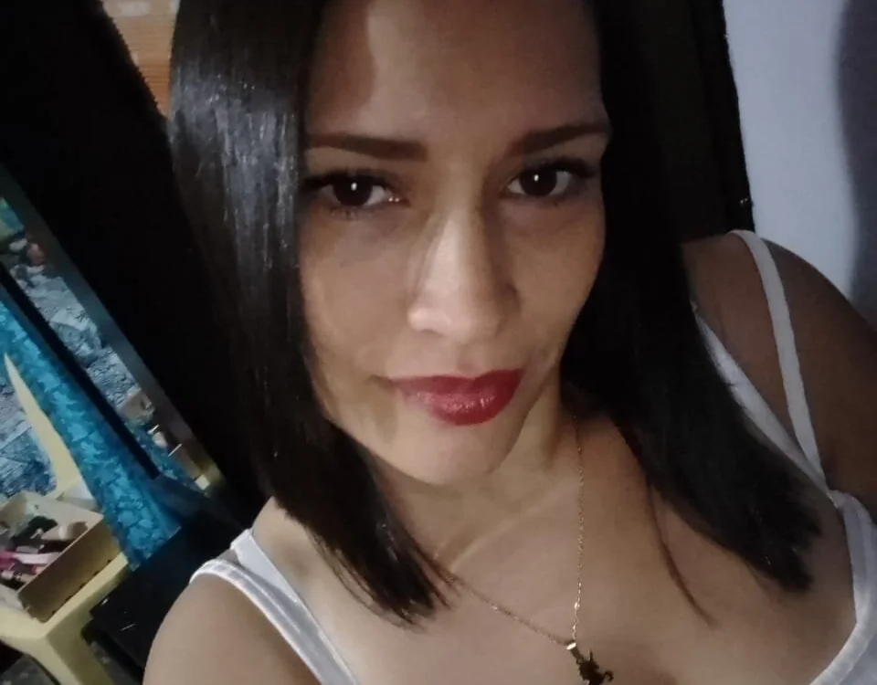 kary_contessa's Offline XXX Chat