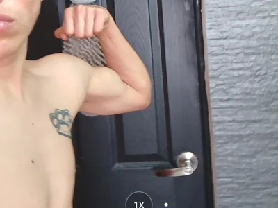 Anttonioxtt Male Medium Live Cam Nude