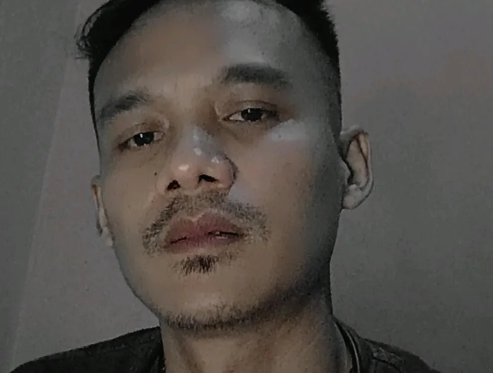 ZONK_BOY69 離線 XXX 聊天