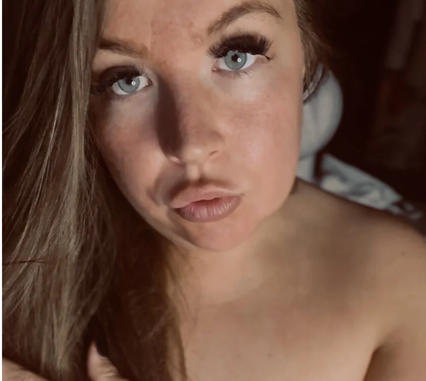 Chat XXX offline de KikiBlackxx