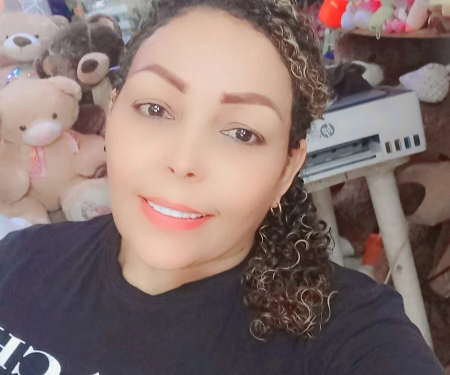 Isabella_Milf__'s Offline Chat Room