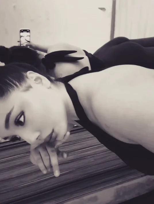 GeorgieFerre Chat XXX offline