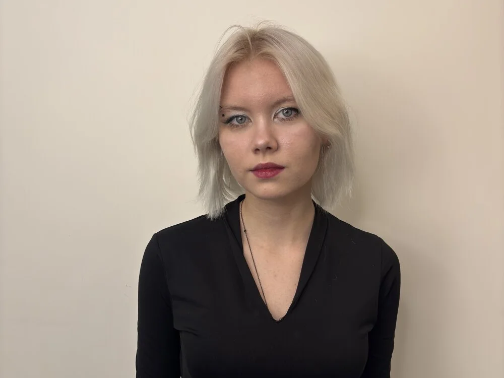 Chat +18 de GoldenLenarz ao vivo