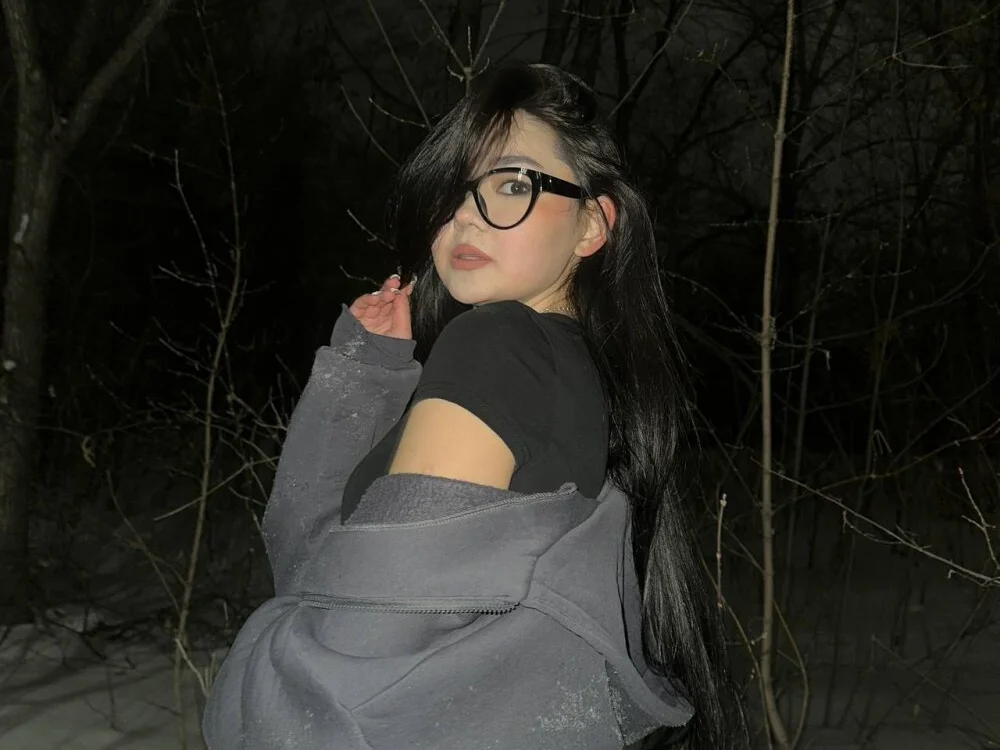 ZenaMbounu's Offline XXX Chat