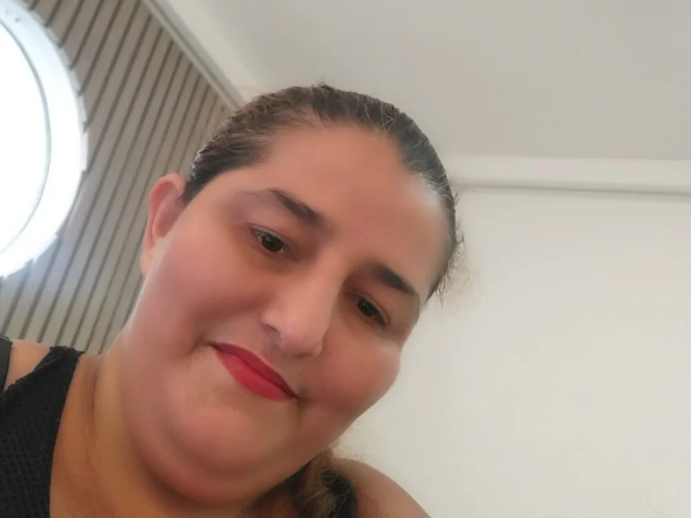 zara_milf's Offline XXX Chat