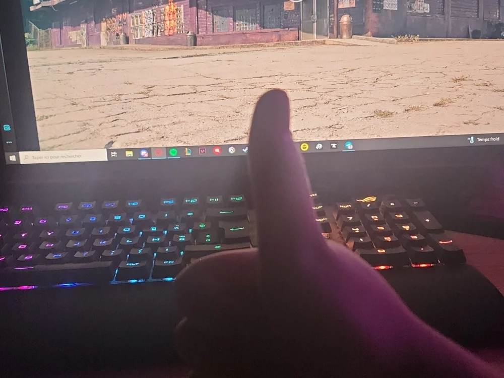 gojo11111's Offline Chat Room