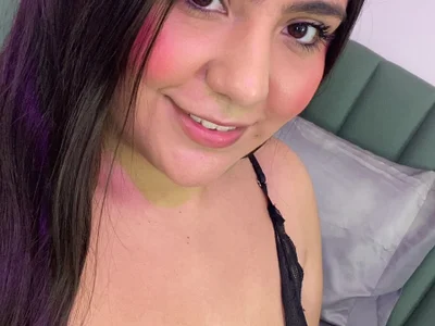 Caroline_bigboobs1 - Girl 