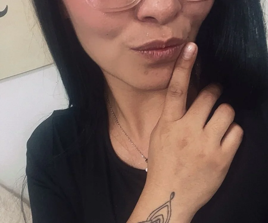 Samantha_Vaker's Offline XXX Chat