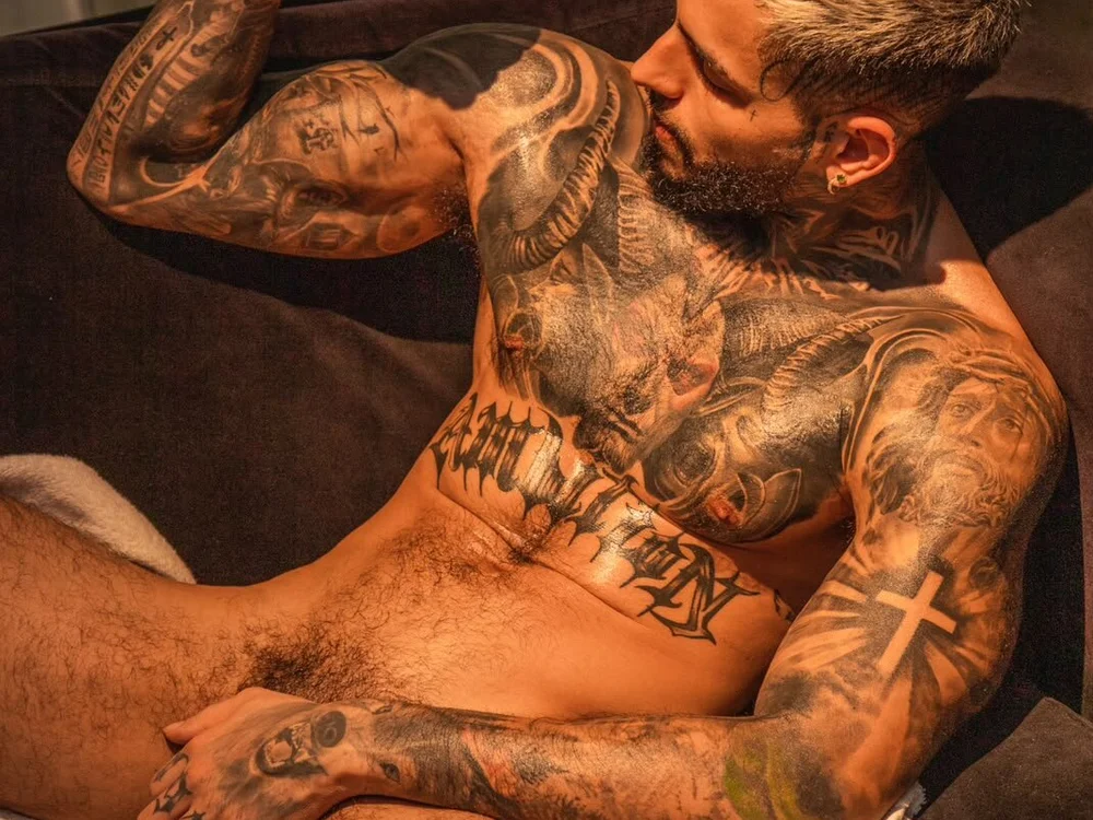 logan_hugh8 Chat XXX offline