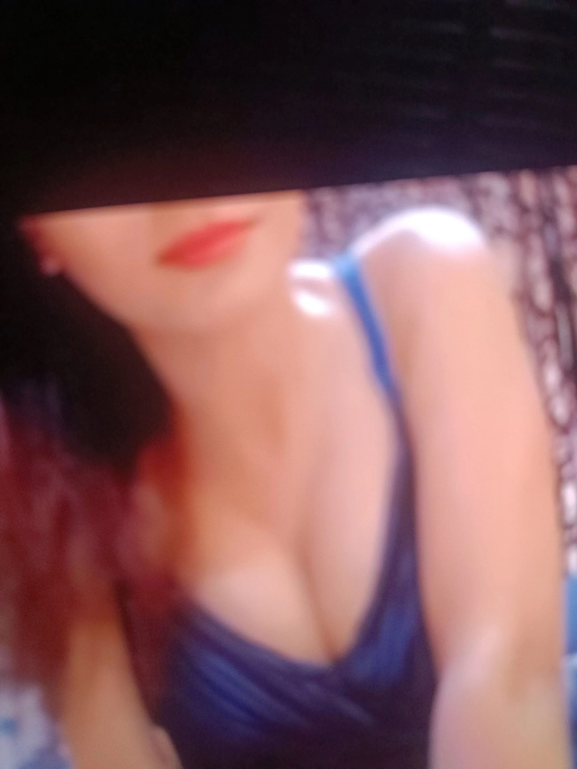 Hot-Sunita