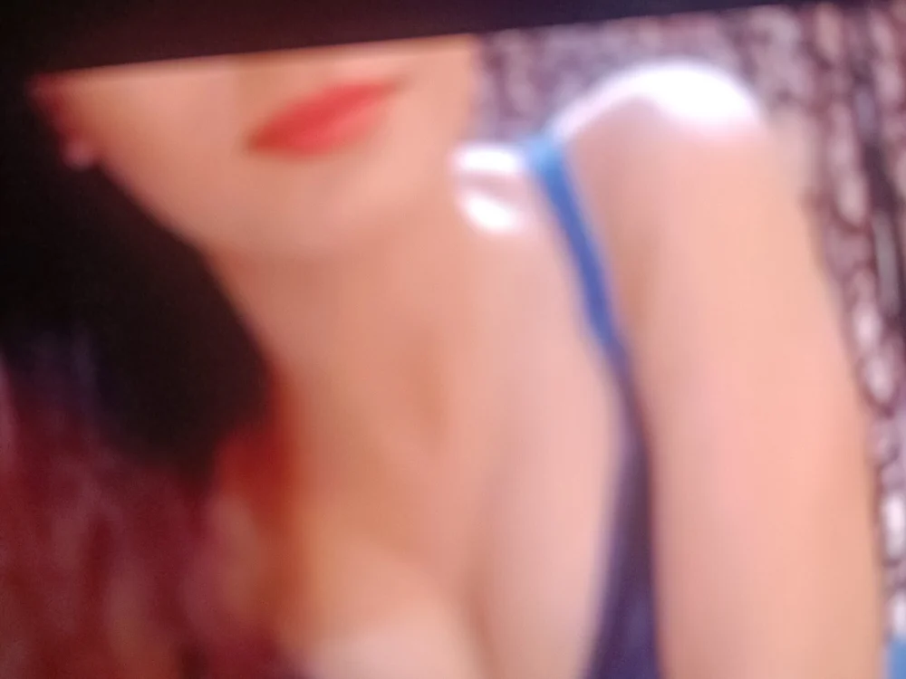 Hot-Sunita's most recent online preview