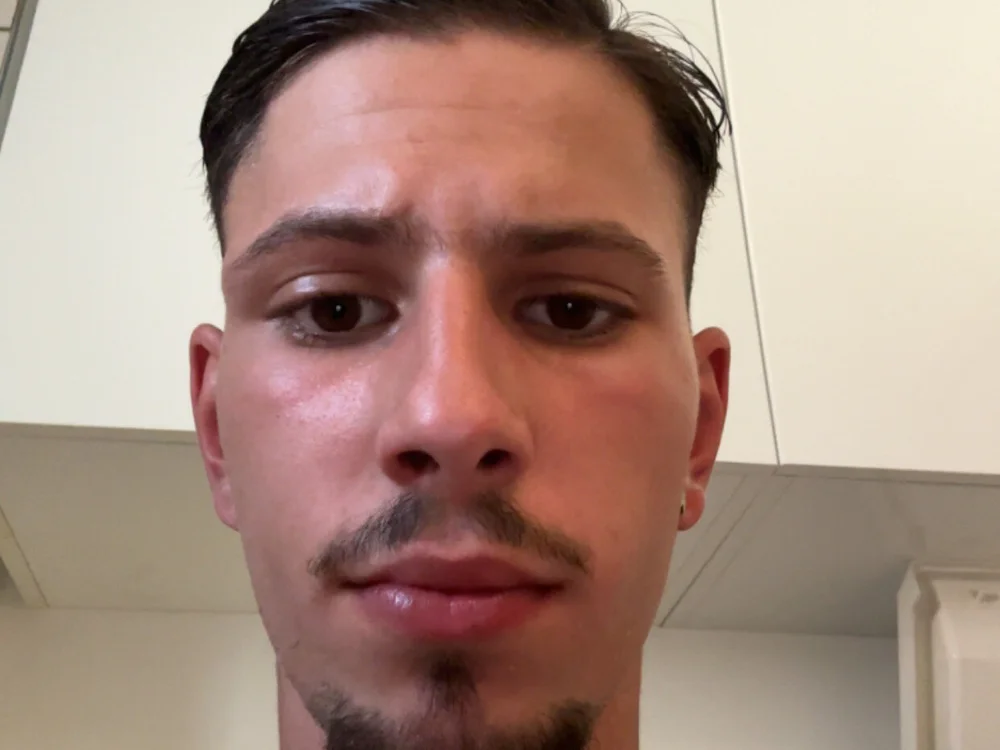 Soso83729's Offline XXX Chat