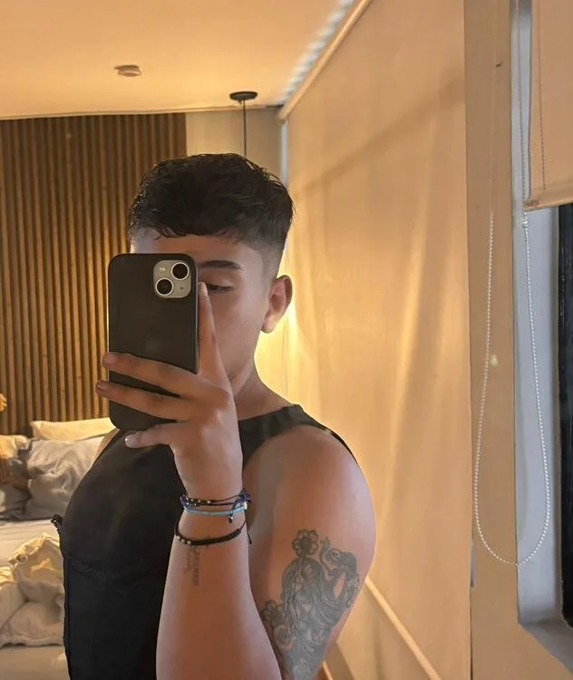 XXX chat uživo modela Fancy_Vixen