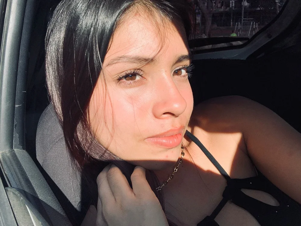 mily_Lopez cam model