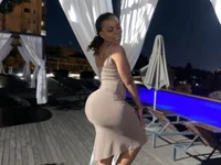 Модель CurvyQueen19