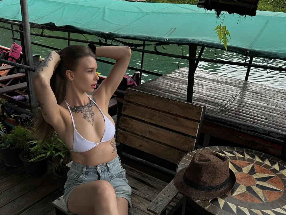 ElyseeXXX Chat XXX live