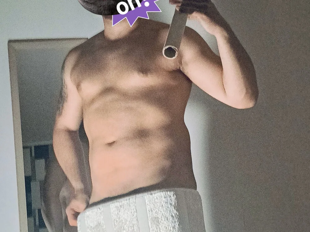 RoBeRt99925 Chat XXX offline