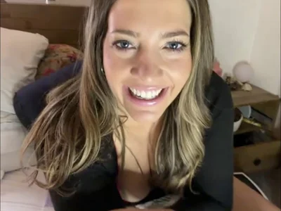 hollyharmd on StripChat