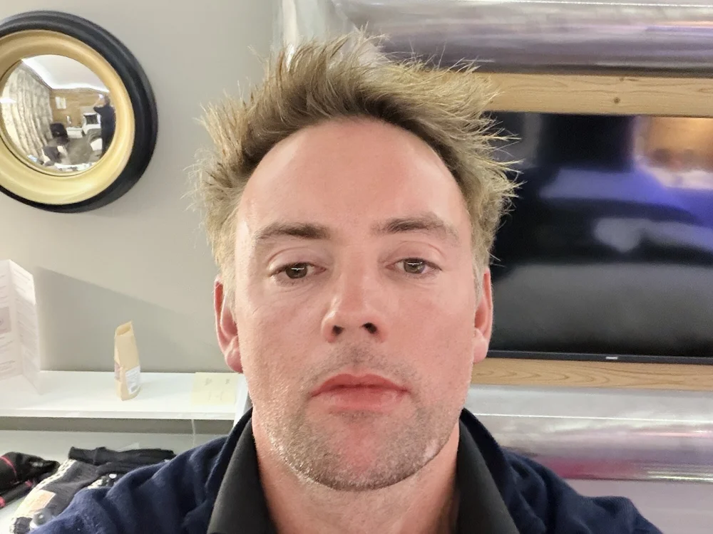 BronzeShowtime67n Offline XXX chat