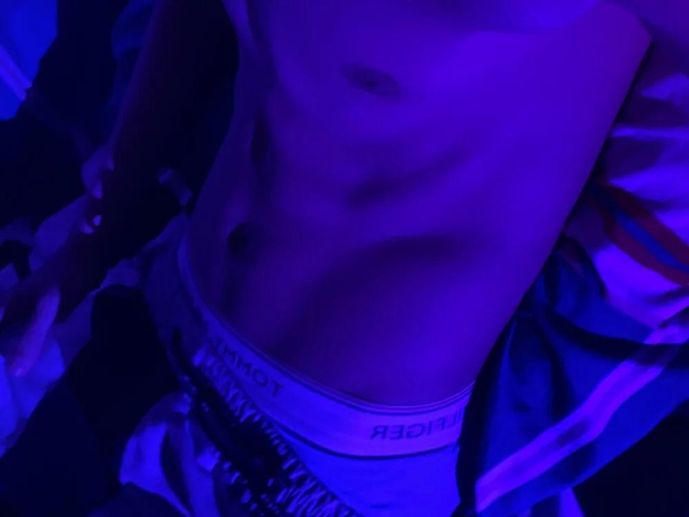 دردشة Angelligth الجنسية دون اتصال