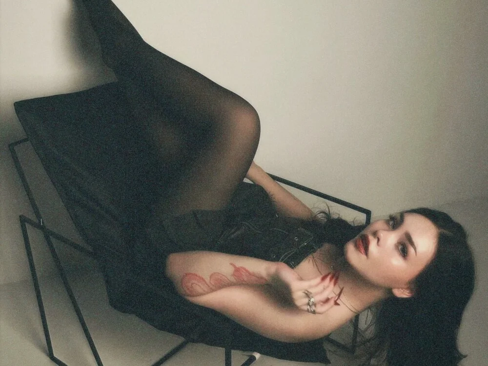 AkiraKatsu: офлайн-секс-чат