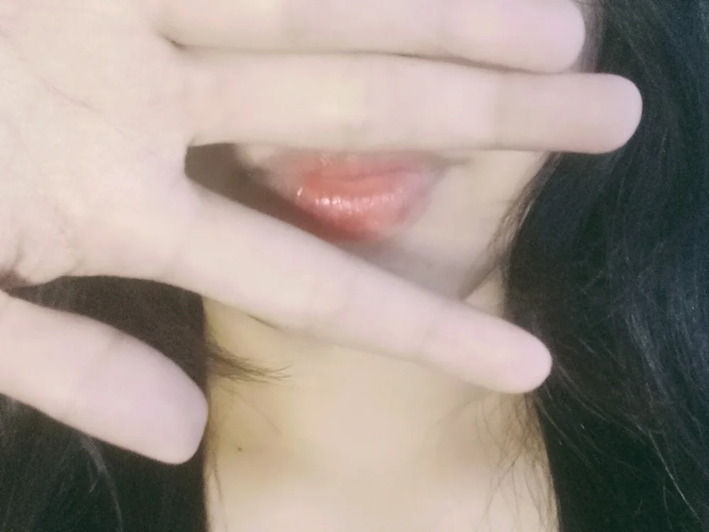 Fuschia18's Offline XXX Chat
