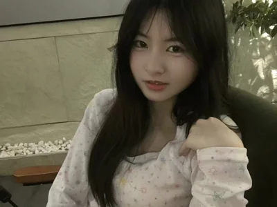 Luna-170 - Girl 