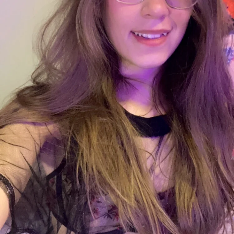 TheAliJonesX Offline XXX-Chat