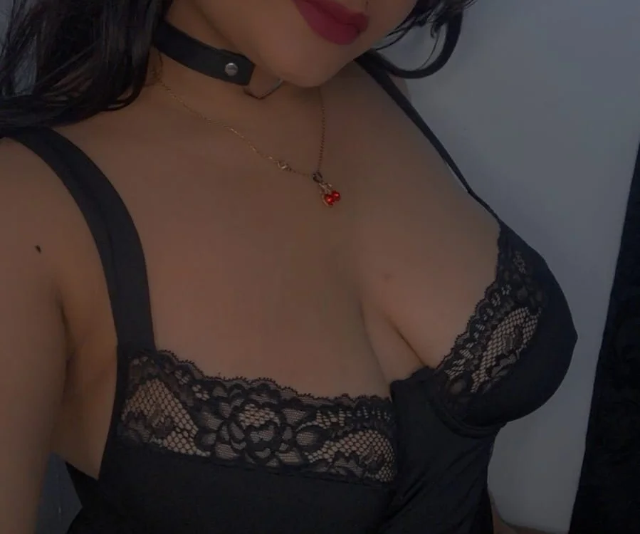 Ana_Daineth's Offline Chat Room