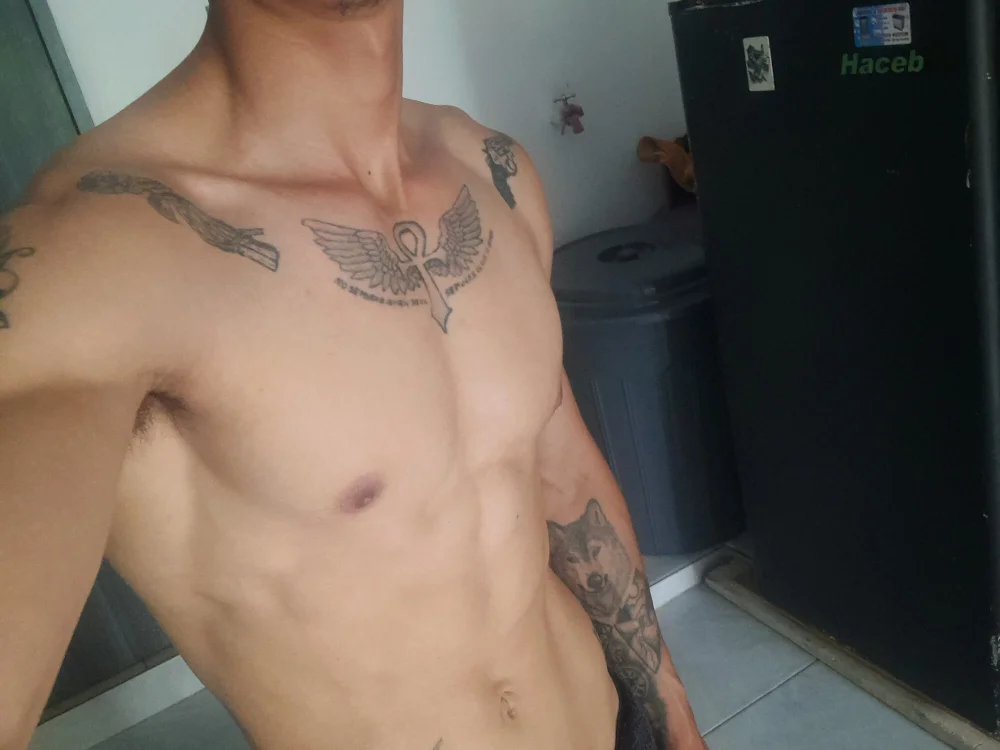Bamby002 Offline XXX-Chat