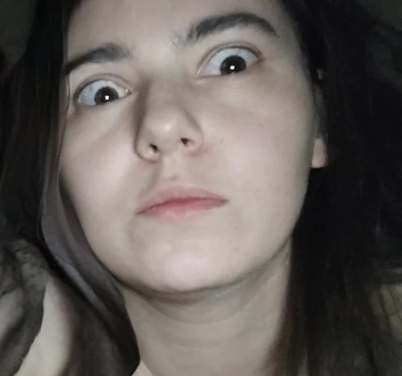 couplemadness8's Offline Chat Room