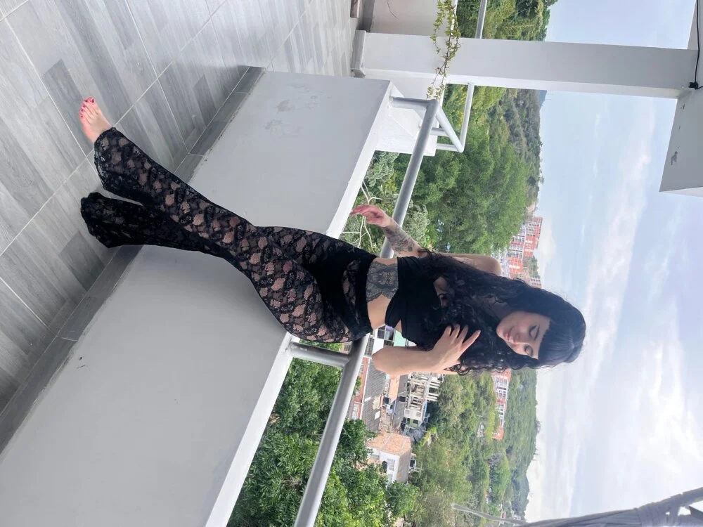 XBODTRIIPX Adlı Modelin Çevrimdışı XXX Sohbeti