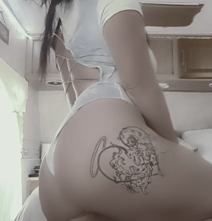 Aahananicole offline chatrum