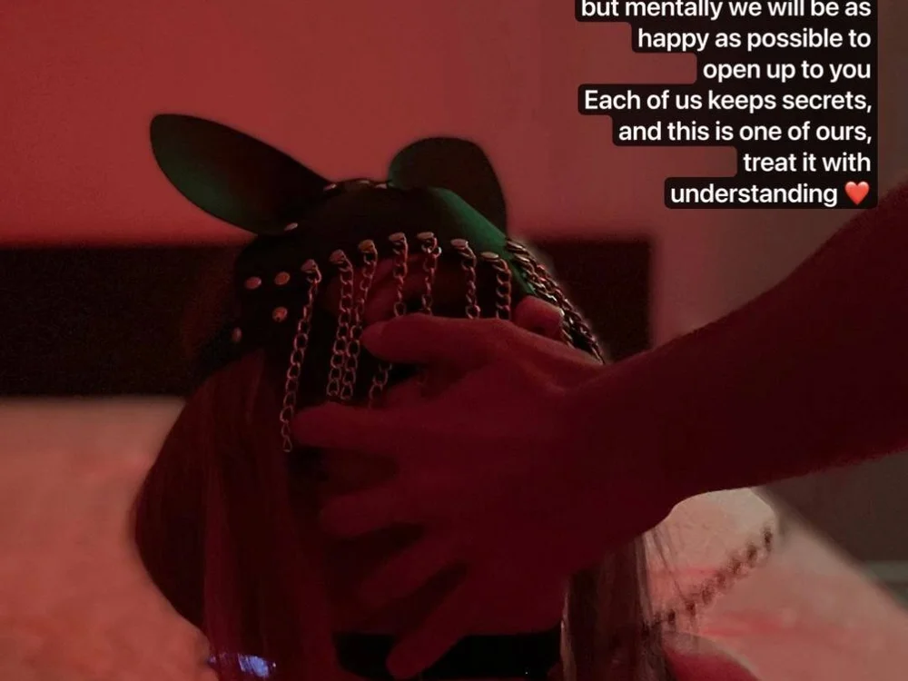 secret_life69's Offline XXX Chat