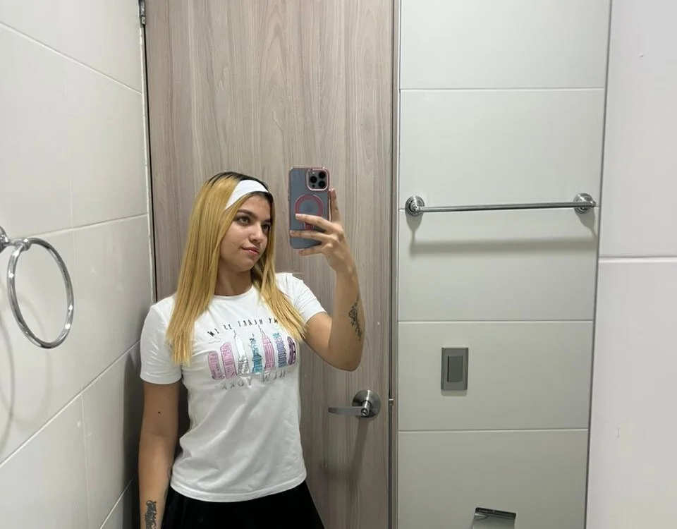 دردشة liss_xxx الجنسية دون اتصال