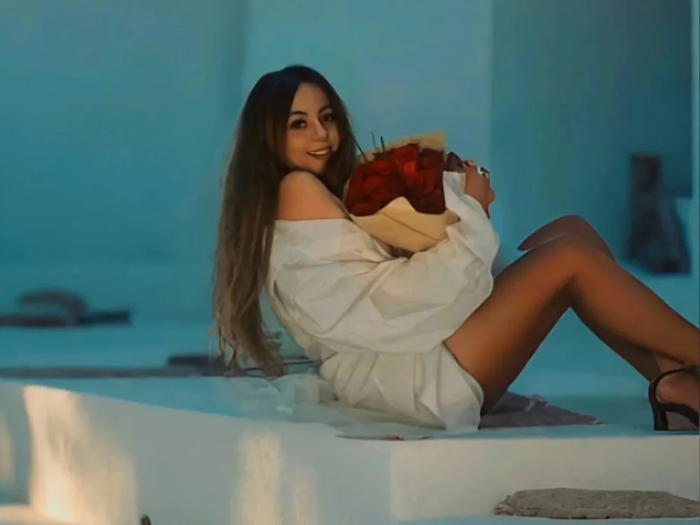 Офлайн-чат XXX PlayfulElla