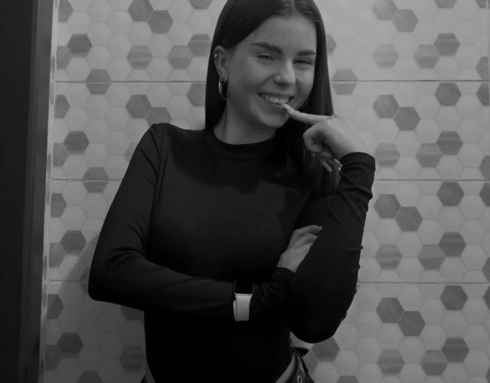 RoyalVelour_n Offline XXX chat