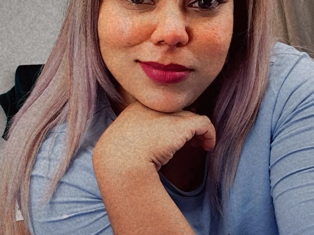 Spicy_Wet_Indian_Mummy's Offline XXX Chat