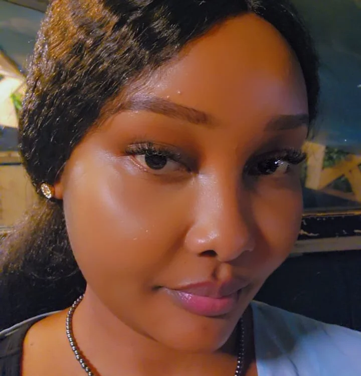 Cindy181 offline XXX-chatje
