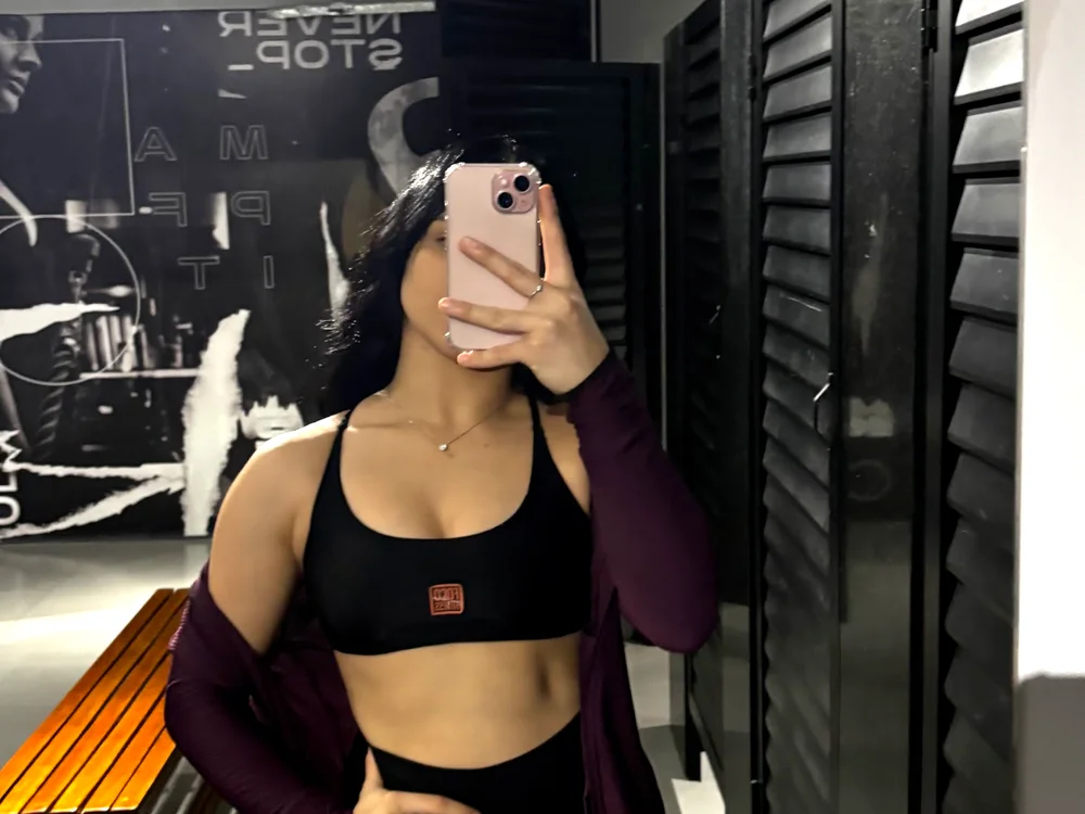 melzinhatxt Obrolan Langsung XXX