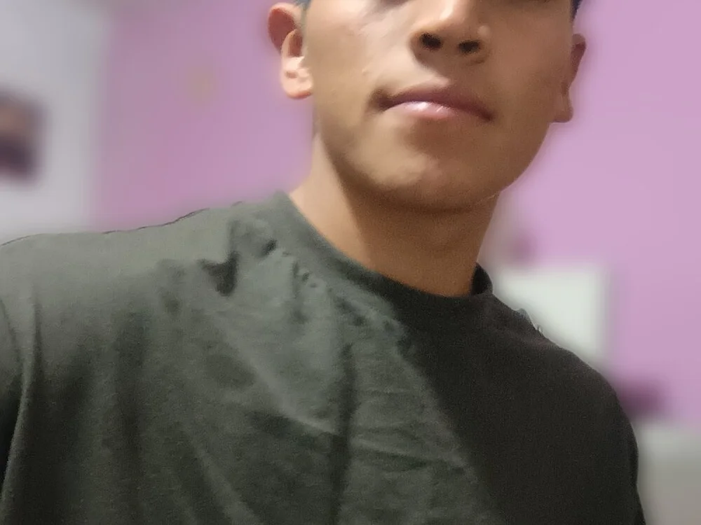 DavidVergagigante420のオフラインXXXチャット